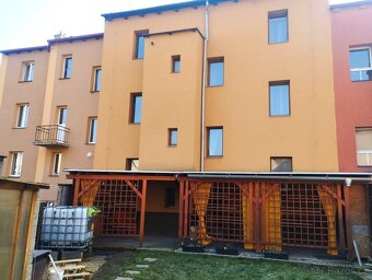 Prodám velký dům původně bytový - 3