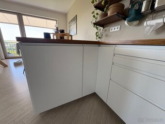 🏡 Moderní kuchyň IKEA – bez pracovní desky a spotřebičů - 3