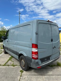 Mercedes-Benz Sprinter 310 CDI – 70 kW – Rok 2013 – Zadní ná - 3