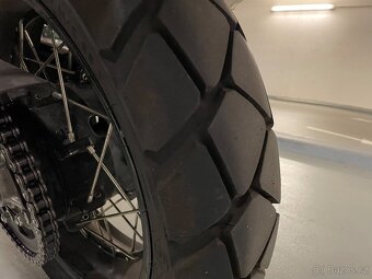Suzuki V-Strom 650 XT s kufry - 3