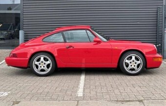 Porsche 911 Carrera 4 - 3