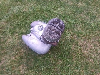 Motor Jawa 350 - 3