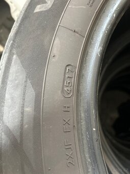 225/60R17 - 3