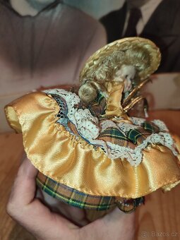 Panenka ,krabička - 3
