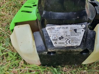 Motorova strunova sekacka - 3
