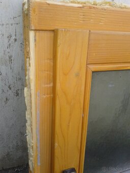 Dřevěné okno 99 x 61 cm - neprůhledné - 3