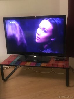 Televize starsi LG-(42”)107cm ,3D - 3