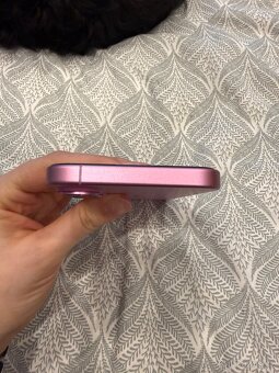 Prodám iPhone 16, růžový 256gb - 3