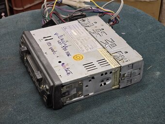 Autorádio na kazety - 3