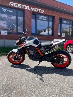 KTM 890 Duke R - 3
