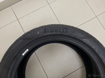 Prodám 1ks nové pneu Pirelli 235/45 ZR18 94Y - 3