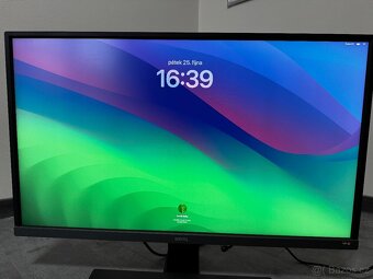 BenQ EW3270U – 32” 4K monitor - 3