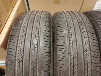225/60R18 letní pneumatiky Dunlop Grandtrek PT30 - 3
