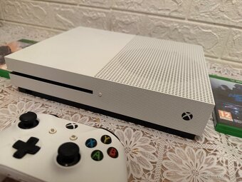Xbox One s - 3