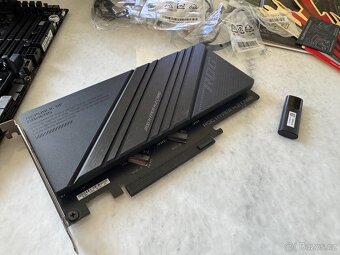 Základní deska ROG MAXIMUS Z690 HERO - 3