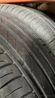 215/55 R17 Letní pneu 3mm - 3