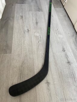 Hokejka CCM Trigger 5 95flex P28 pravá ZÁRUKA - 3