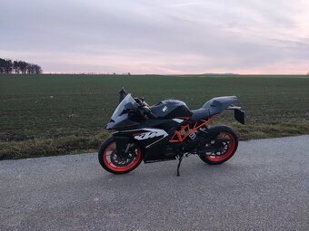 KTM RC 125 - 3