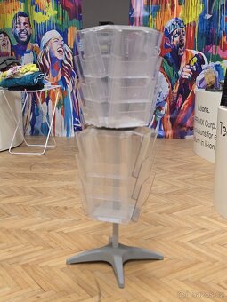 Stojan na letáky - 3