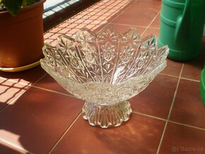 Starožitná skleněná mísa na noze - 3