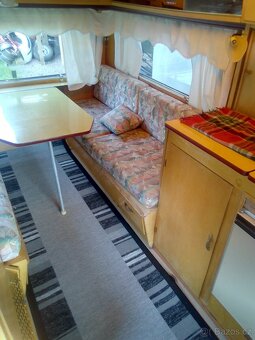 Karavan Wilk rok 1963 veterán. - 3