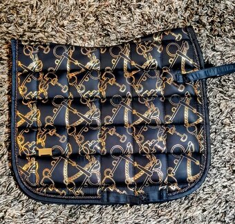 Sada podsedlovka a dvě trika - 3