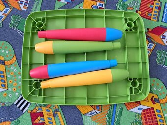 Dětský plastový stolek - 3