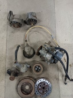 W123 díly motoru - 3