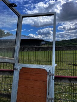 Dveře do venkovních boxu pro koně - 3