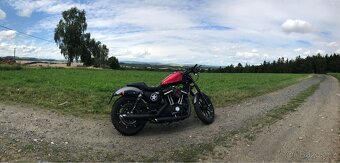 Harley Davidson Sportster Iron 883N - 3