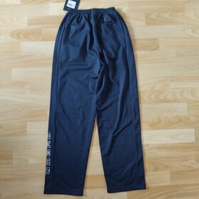 NOVÉ teplákové kalhoty UMBRO vel. 128/134 - 3