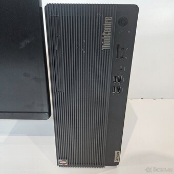 Stolní počítač Lenovo Thinkcentre + Monitor - 3