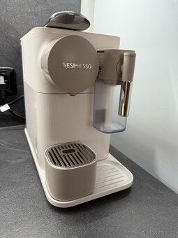 Kávovar Nespresso De’Longhi Lattissima One EN510.W - 3