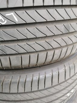 Prodám sadu 4ks letních Pneu 215 /55/17 Michelin - 3