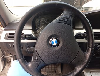 Dobrý den prodám BMW 90,320d - 3