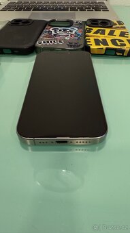 iPhone 15 Pro - 3