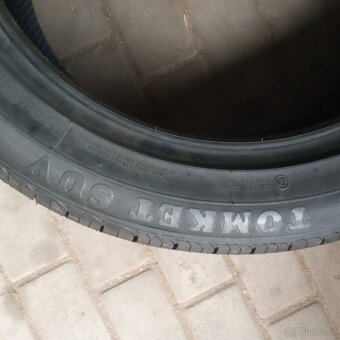 pneu 235/50 R19 SUV - 3
