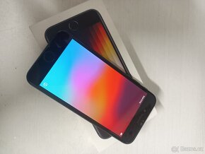 Macbook Pro + iPad + iPhone SE - 3