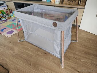 Cestovní postýlka Maxi Cosi Iris Essential Gray - 3
