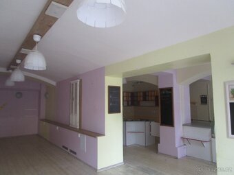 Pronájem-obchod 130m2 - 3