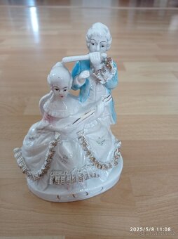 Starožitné porcelánové sošky - 3