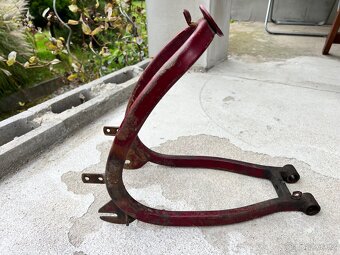 Jawa 550 zadní kyvka - 3