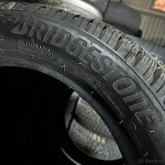 Zimní pneu 215/55 R17 98H Bridgestone 6,5-7mm - 3
