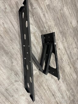 Držák na TV na zeď - 3