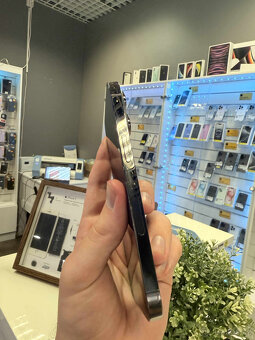 iPhone 13 Pro 256GB Graphite - 3