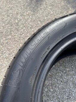 Michelin Primacy Hp 235/55 R17 - 3
