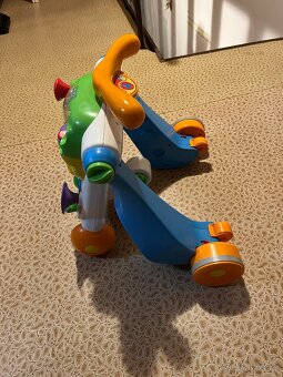 Odrážedlo a chodítko v jednom - 3