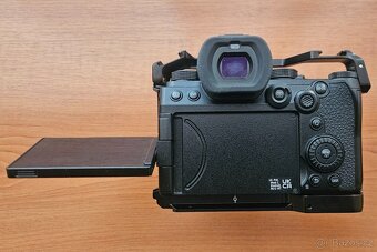 Panasonic Lumix DC-S5 Mark IIx + Lumix S 20-60 + Lumix S 50 - 3