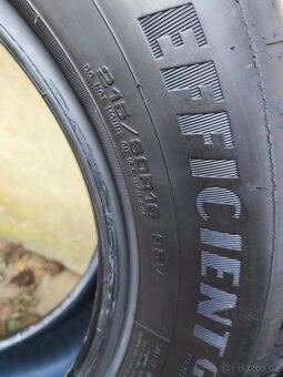 Pneu 215/60/r16 - 3