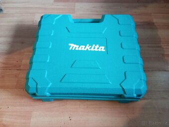 Dostal dva kufriky - 3